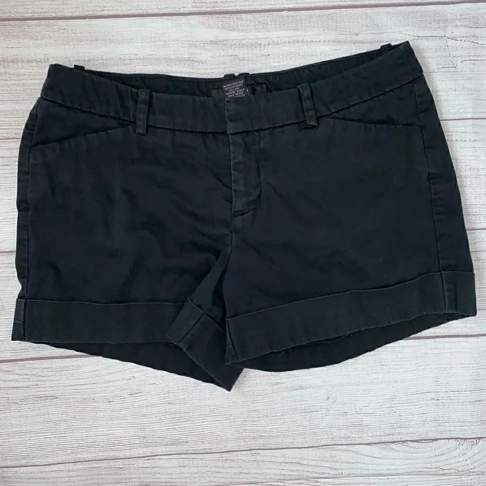 Mossimo stretch cotton blend black chino cuffed shorts sz 4 women